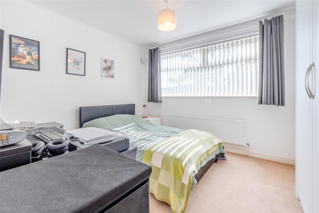 8665804-interior10.jpg