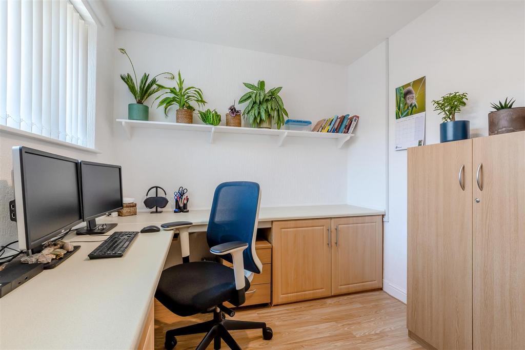 8665804-interior08.jpg