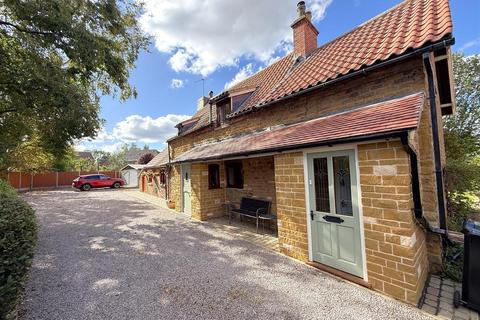 undefined, Village Street, Sedgebrook