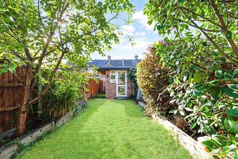 undefined, Crown Lane, Morden SM4