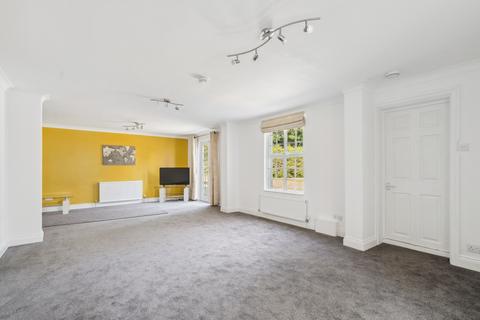 undefined, Slough Road, Iver SL0