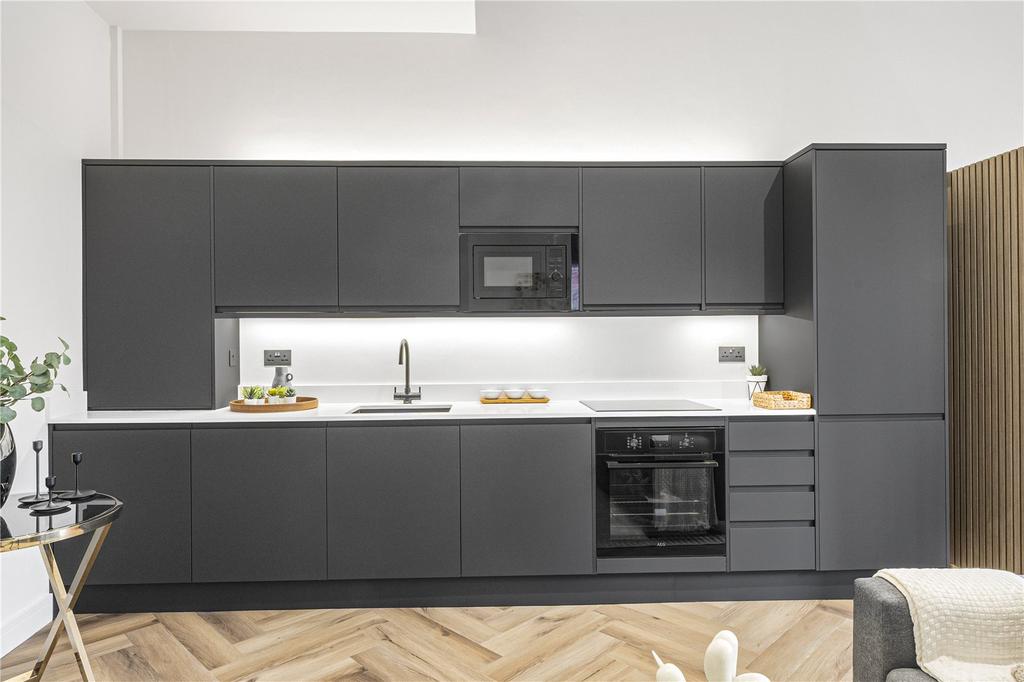 Reception/Kitchen