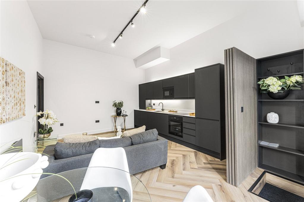 Reception/Kitchen