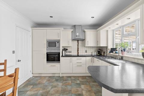 4 bedroom detached bungalow for sale, Howards Lane, Cardinals Green