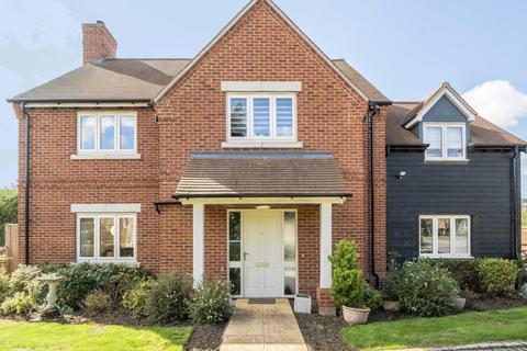 5 bedroom detached house for sale, Donnington Row, Dinton