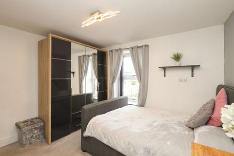 4 bedroom end of terrace house for sale, Sheffield Road, Sheffield S13