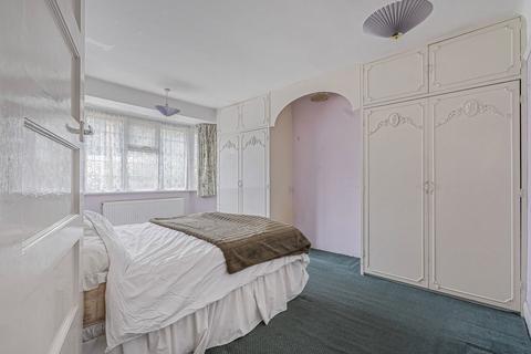 undefined, Hospital Bridge Road, Twickenham, TW2