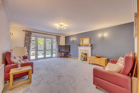 5 bedroom detached house for sale, Hullbridge Road, Rayleigh, SS6