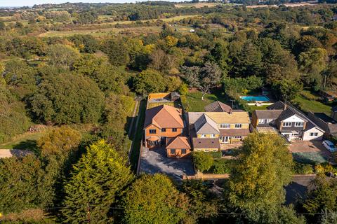 5 bedroom detached house for sale, Hullbridge Road, Rayleigh, SS6