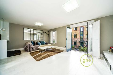 2 bedroom flat to rent, Kempton court, Whitechapel, London