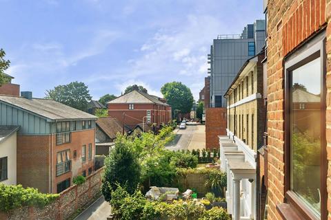 2 bedroom retirement property for sale, Tower Street, Kingsdale Court, SO23