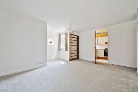 2 bedroom retirement property for sale, Tower Street, Kingsdale Court, SO23