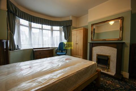 4 bedroom terraced house to rent, Bournbrook Road, Birmingham B29