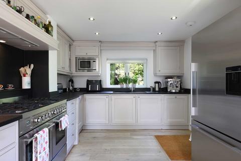 4 bedroom detached house for sale, The Common, Penn, Buckinghamshire, HP10