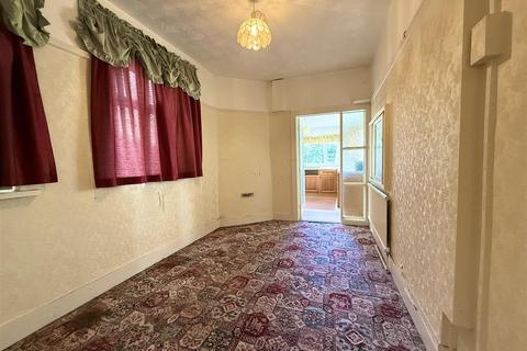 undefined, Lon Cae Banc, Sketty, Swansea