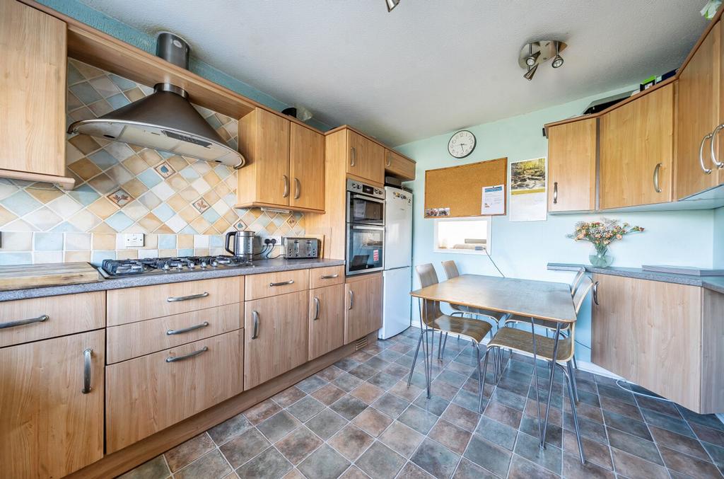Kitchen breakfast room