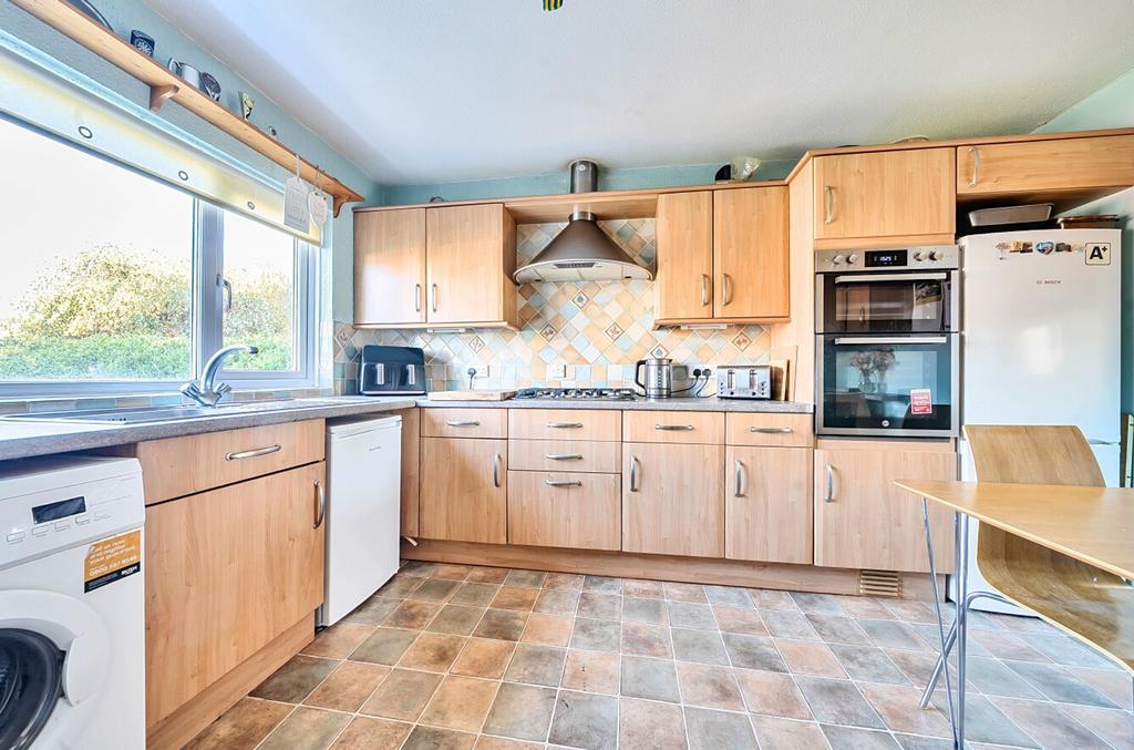 Kitchen breakfast room