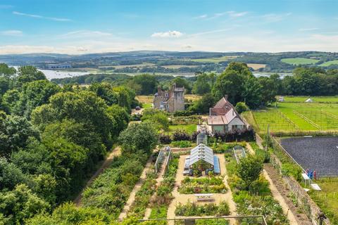 undefined, Whippingham, Isle of Wight