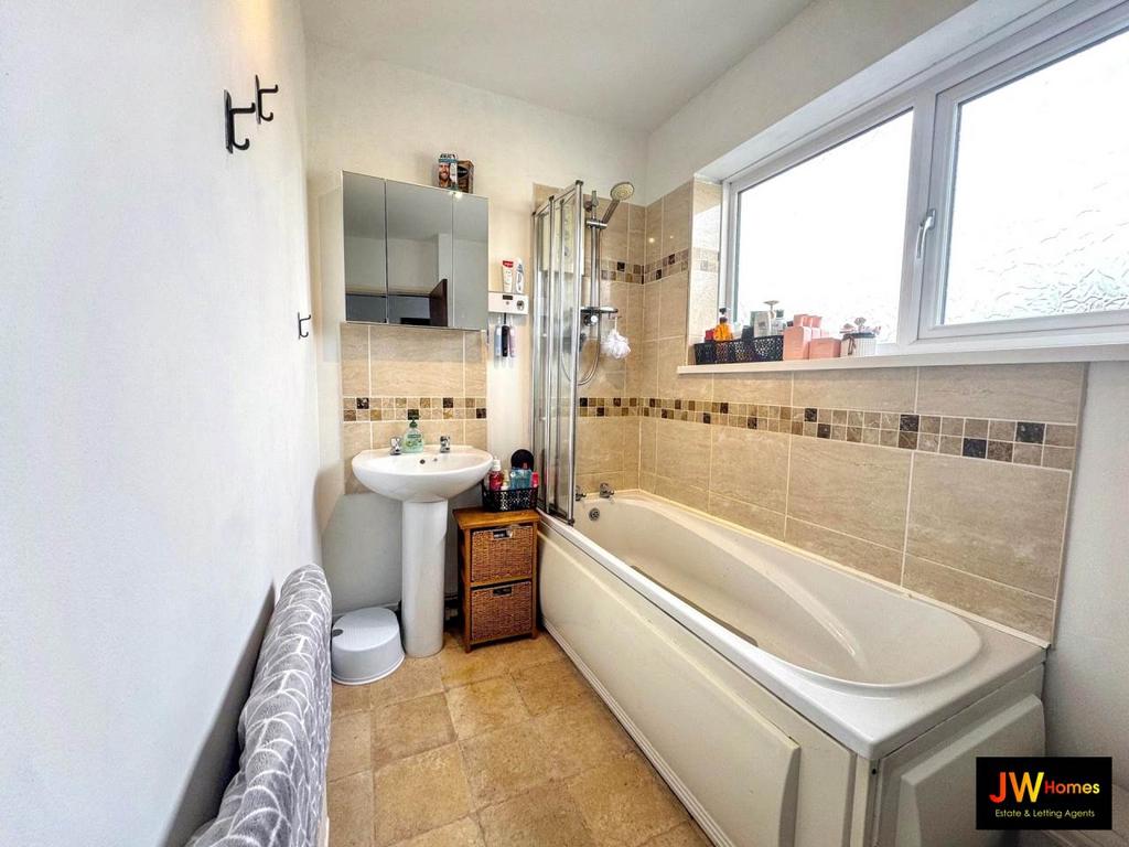 Bathroom (11)