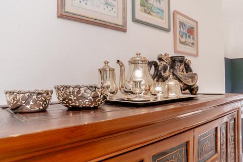 2 bedroom flat for sale, 13/17 Hawkhill Close, Edinburgh, EH7