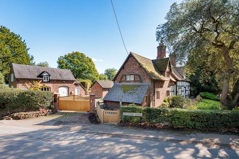 4 bedroom detached house for sale, Warrington Road, Great Budworth, CW9