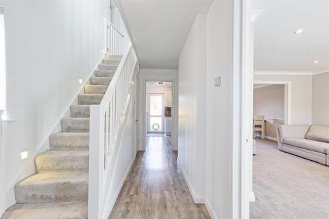 4 bedroom detached house for sale, Wisdoms Green, Coggeshall, Colchester