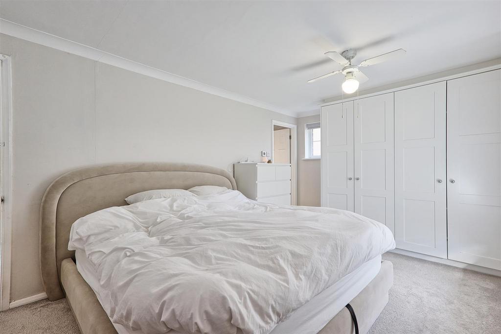 IMG 6874 5 6 easy HDR-interior3.jpg