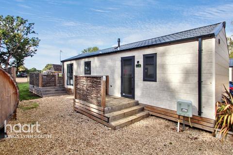 undefined, Holme Road, Stowbridge
