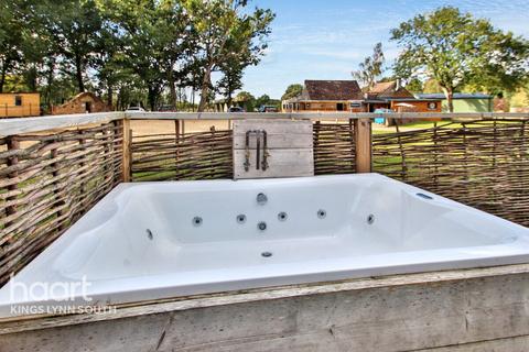 2 bedroom lodge for sale - Holme Road, Stowbridge