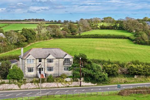 undefined, Plymouth PL8