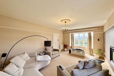 undefined, Plymouth PL8