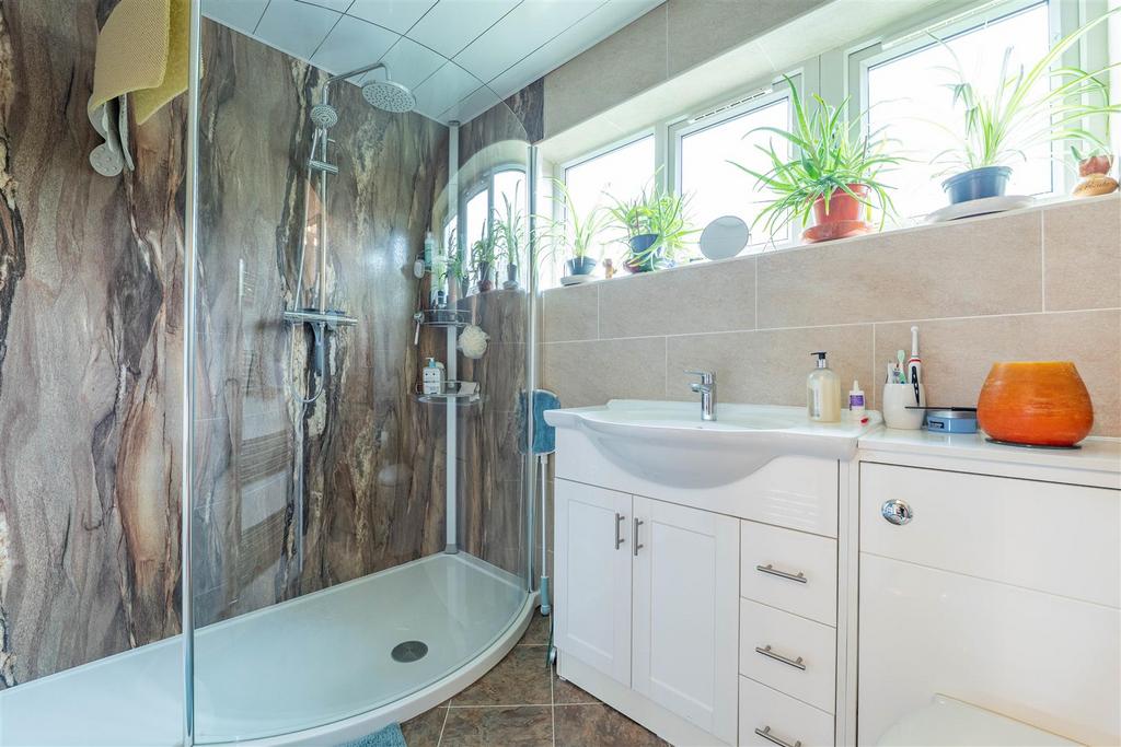 Family Shower Room