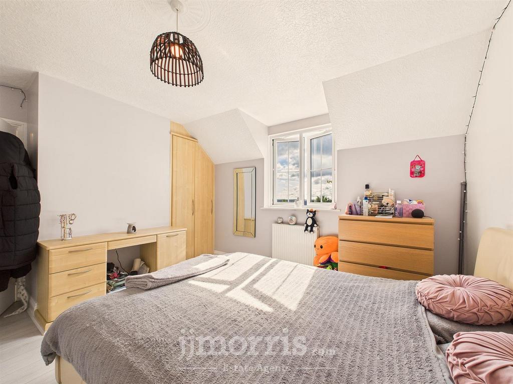 CAM02878 G0-PR0085-STILL042.jpg