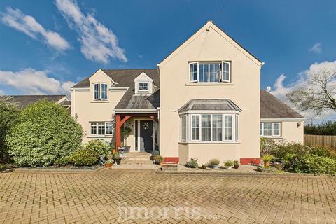 undefined, Penffordd, Clynderwen