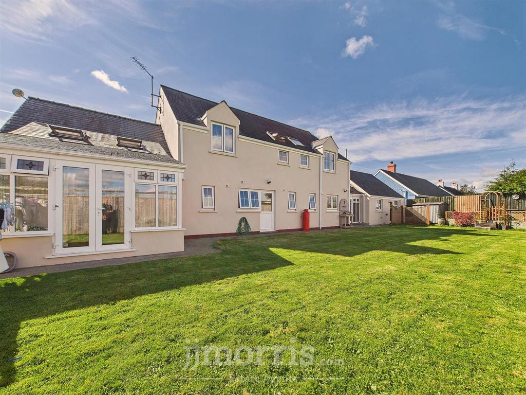 CAM02878 G0-PR0085-STILL010.jpg