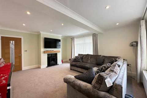 undefined, Porritt Lane, Irton, YO12
