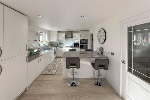 4 bedroom detached house for sale, Battin Lane, Littlehampton, West Sussex