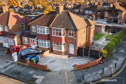 3 bedroom semi-detached house for sale, Calder Gardens, Middlesex HA8