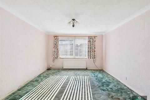 undefined, West Avenue, Crawley RH10