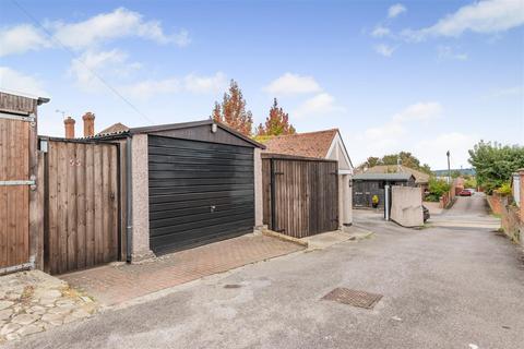 3 bedroom detached house for sale, Loose Road, Maidstone