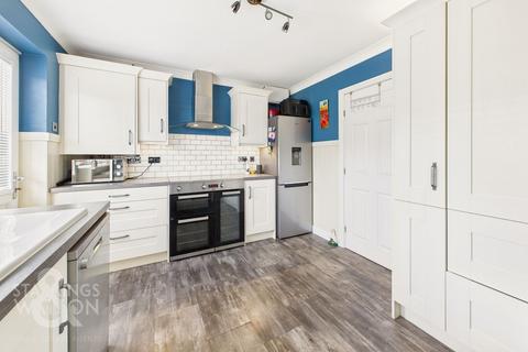 4 bedroom bungalow for sale, Woodlands Road, New Costessey, Norwich