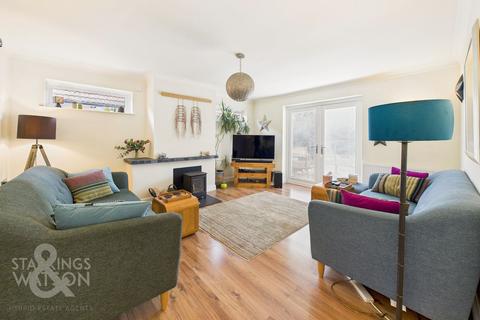 4 bedroom bungalow for sale, Woodlands Road, New Costessey, Norwich