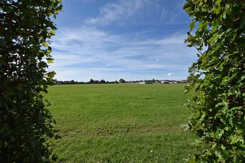 2 bedroom detached bungalow for sale, Empingham Road, Stamford