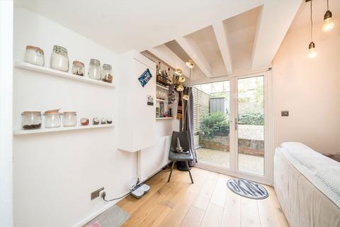 undefined, Davenant Road, London N19