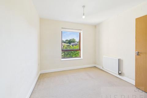 2 bedroom apartment to rent, Commonwealth Drive, Crawley RH10