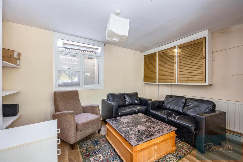 St Mary Magdalene Street, 42-009.JPG