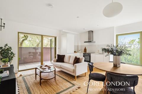 1 bedroom apartment for sale, Sidings Apartments, London, W3