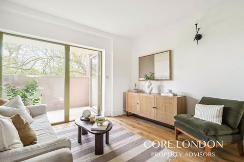 1 bedroom apartment for sale, Sidings Apartments, London, W3