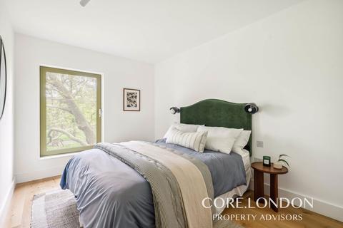 1 bedroom apartment for sale, Sidings Apartments, London, W3