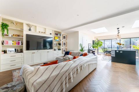undefined, Carlton Avenue East, Wembley, HA9